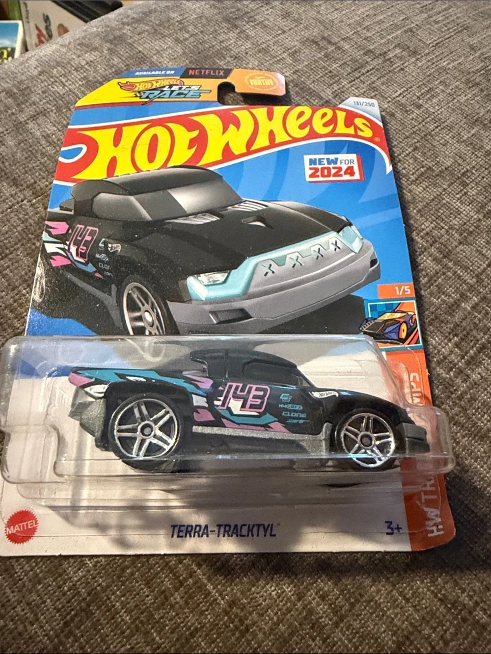 Hot Wheels Terra-Tracktyl 2024 HW Race Day 1/5 Black Die-Cast Car‎